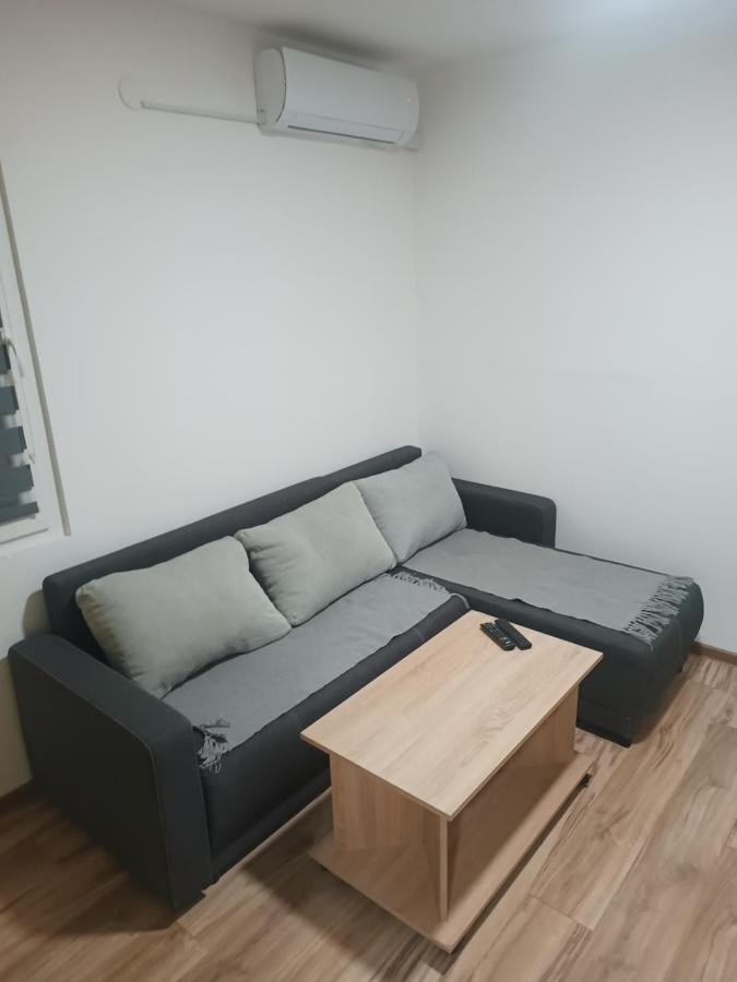 Stan Na Dan Im Apartment Uzice Exterior photo