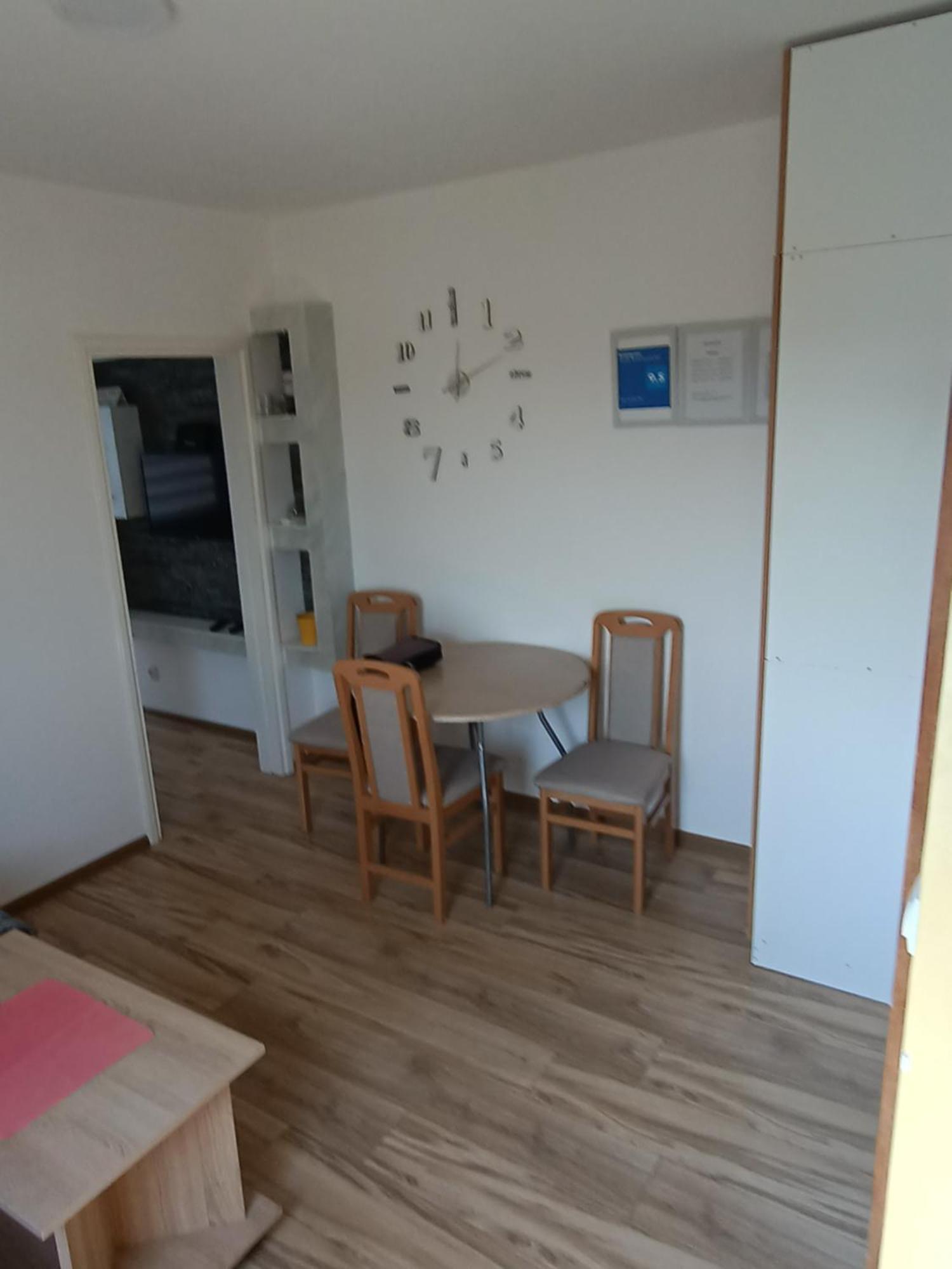 Stan Na Dan Im Apartment Uzice Exterior photo